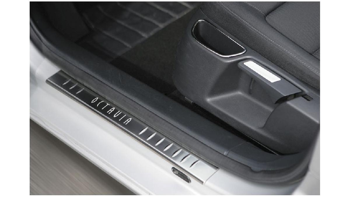 Jeu+de+seuils+de+portes+pour+Skoda+Octavia+II+-+%C3%A9criture+%27Octavia%27